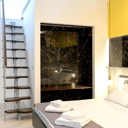 Apartment Trastevere Golden Luxury Loft